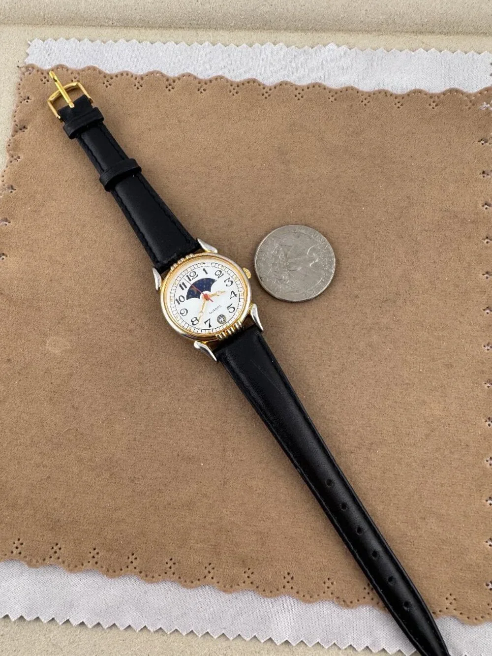 Vintage Moonphase Watch with Date New Black Strap